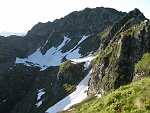.....ingombra di  nevai anche consistenti